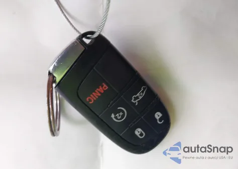 2014 Chrysler 300C из США, поврежденный, VIN 2C3CCAEG9EH372881